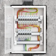 Kto może wejść do rozdzielni elektrycznej? Ważne przepisy i zasady