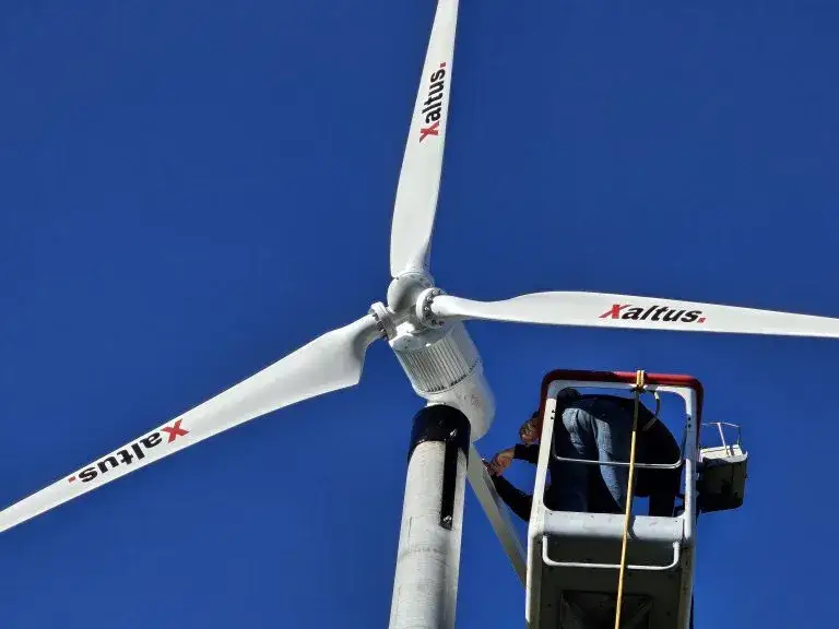 Zdjęcie Jakie są realne koszty energii wiatrowej? Cena instalacji i turbiny