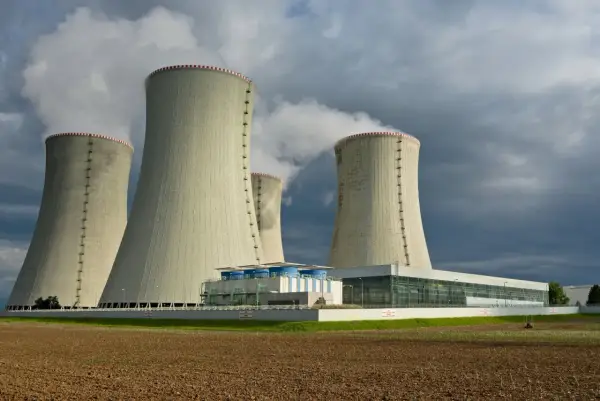 Euratom - co to jest i dlaczego jest kluczowy dla atomu w Polsce