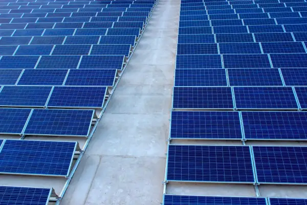 Fotowoltaika czy kolektory - Jak wybrać i oszczędzić na energii?