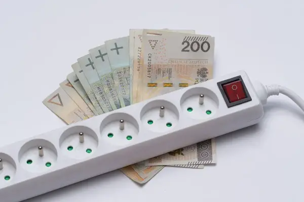 Rachunki za prąd 2026 - Kto dostanie wsparcie i jak oszczędzać?